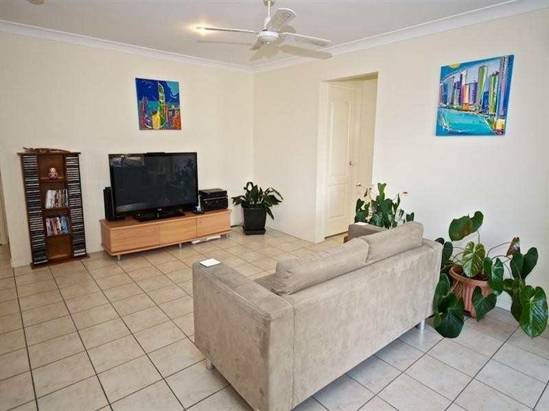 78 Ingles Circuit, Arundel QLD 4214