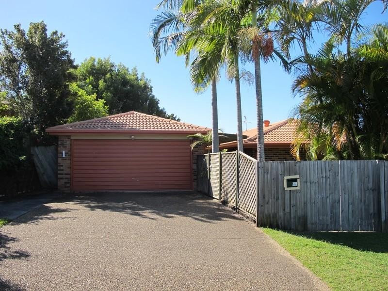 1 Open Drive, Arundel QLD 4214