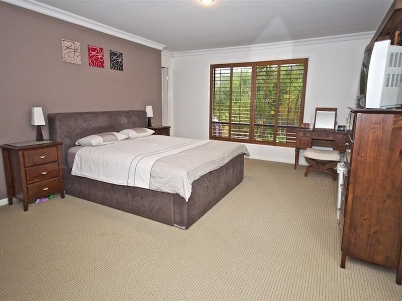 7 Midhurst Court, Arundel QLD 4214