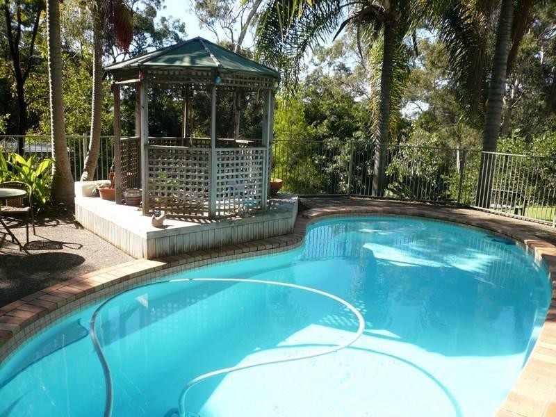 9 Paperbark Court, Parkwood QLD 4214