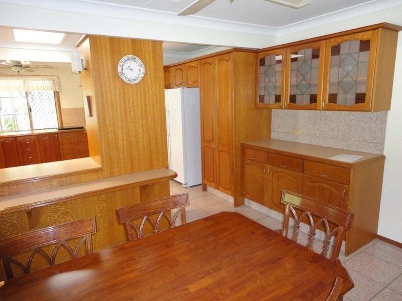 9 Paperbark Court, Parkwood QLD 4214