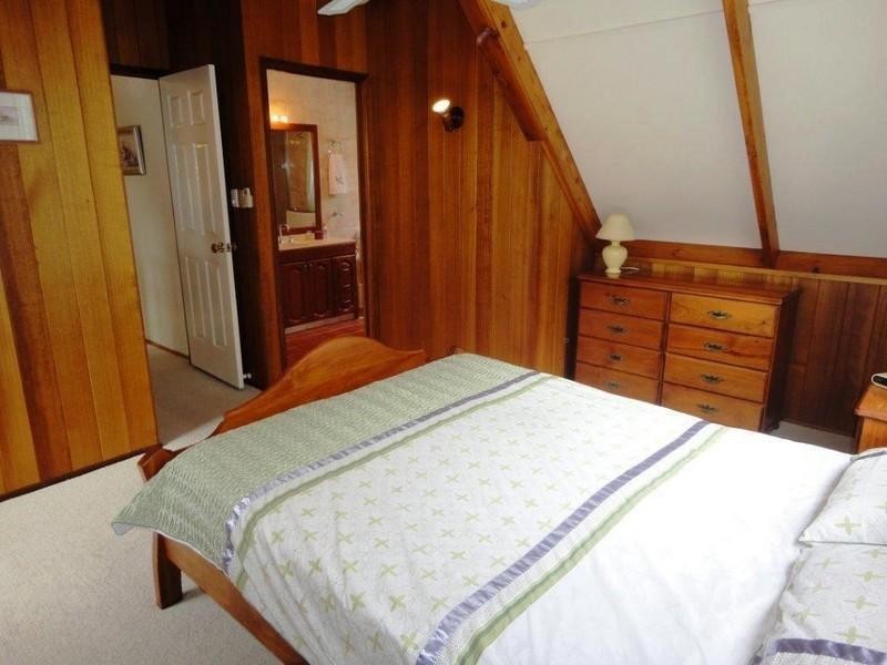 9 Paperbark Court, Parkwood QLD 4214