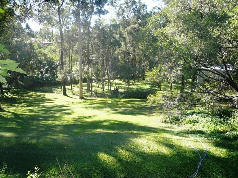 9 Paperbark Court, Parkwood QLD 4214