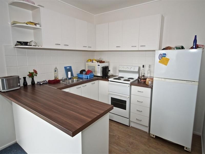 4/272 Marine Parade, Labrador QLD 4215