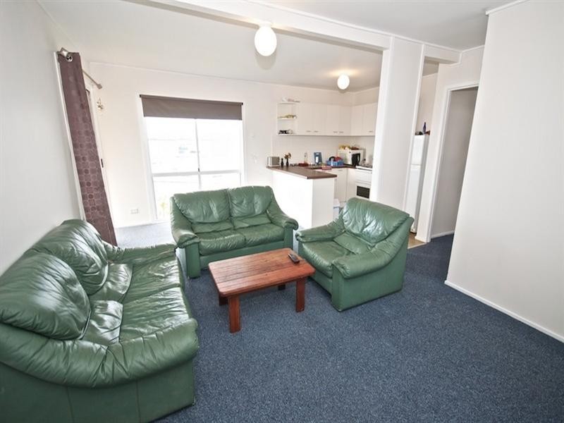 4/272 Marine Parade, Labrador QLD 4215