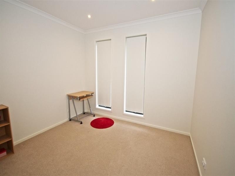 13 Neri Crescent, Arundel QLD 4214