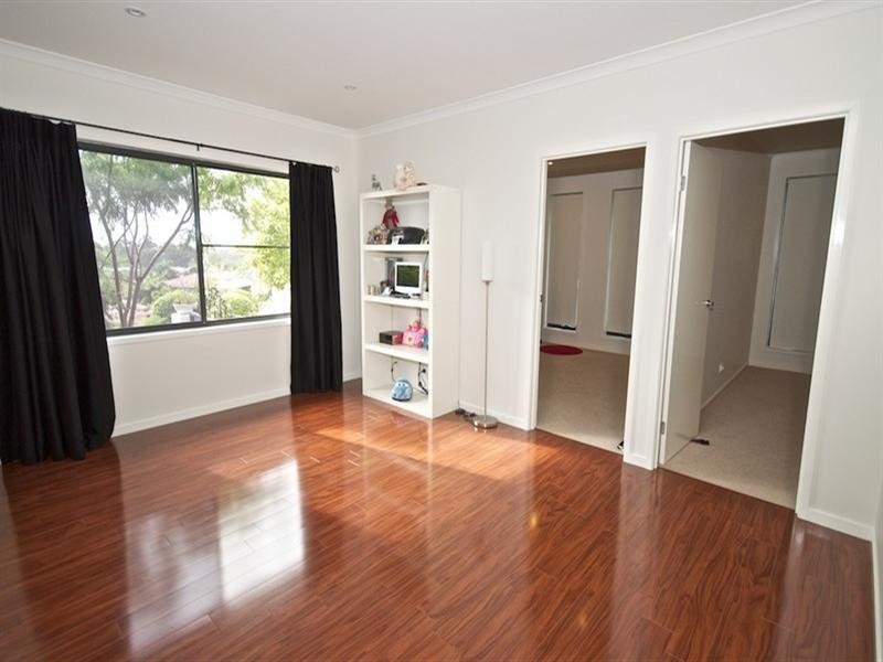 13 Neri Crescent, Arundel QLD 4214