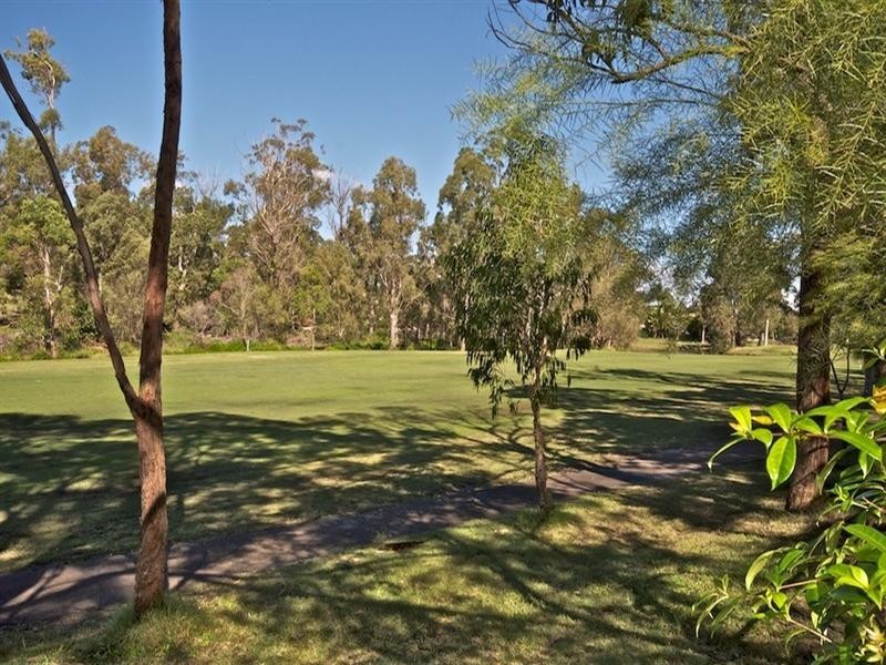 32 Jack Nicklaus Way, Parkwood QLD 4214