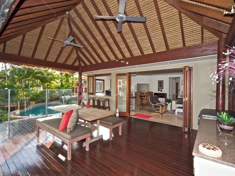 9 Chesterfield Place, Runaway Bay QLD 4216