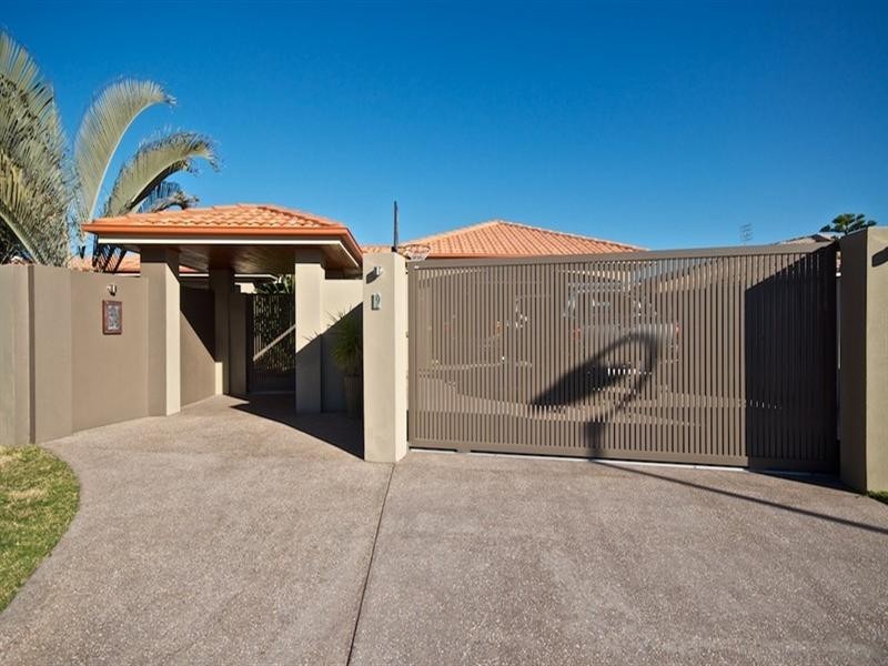 9 Chesterfield Place, Runaway Bay QLD 4216