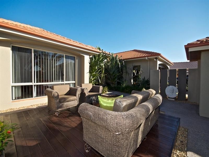 9 Chesterfield Place, Runaway Bay QLD 4216