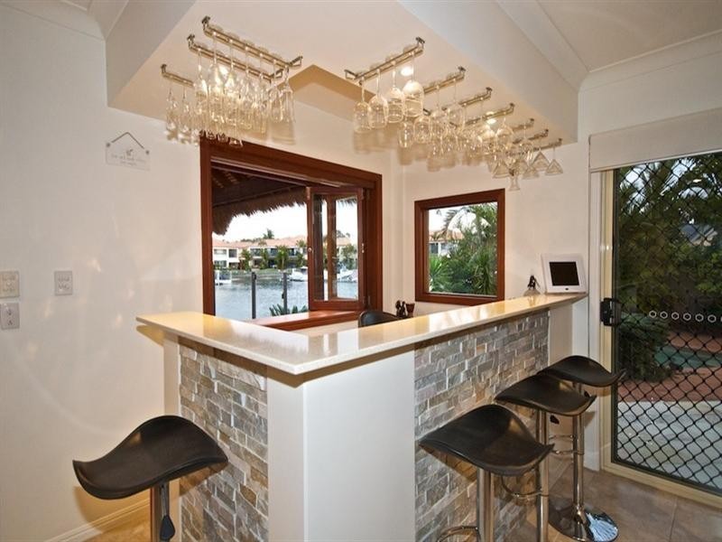 9 Chesterfield Place, Runaway Bay QLD 4216