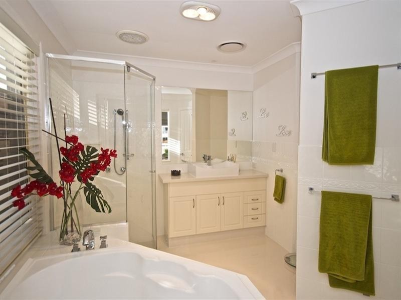 9 Chesterfield Place, Runaway Bay QLD 4216