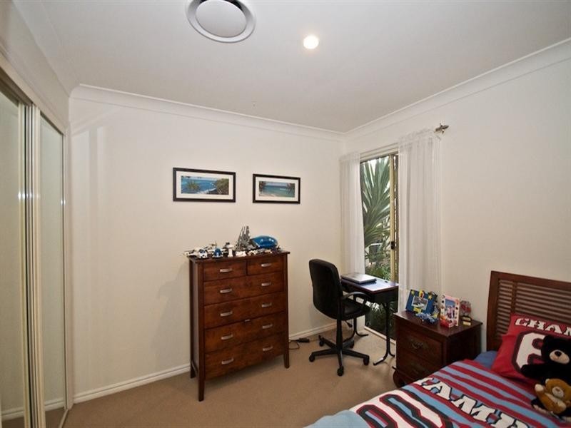 9 Chesterfield Place, Runaway Bay QLD 4216