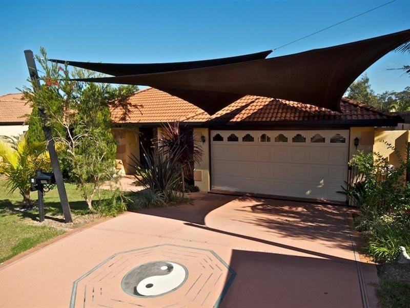 6 Orpington Court, Arundel QLD 4214