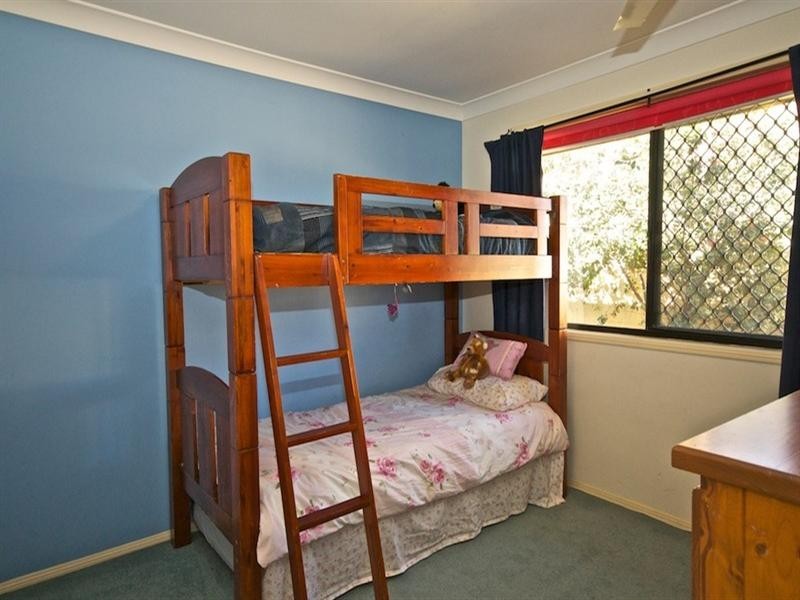 6 Orpington Court, Arundel QLD 4214