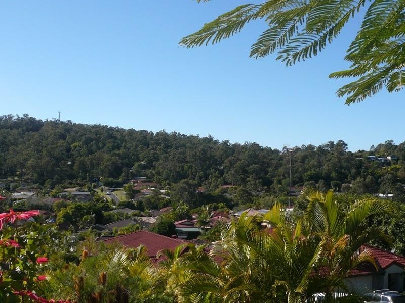 10 Buddy Holly Close, Parkwood QLD 4214