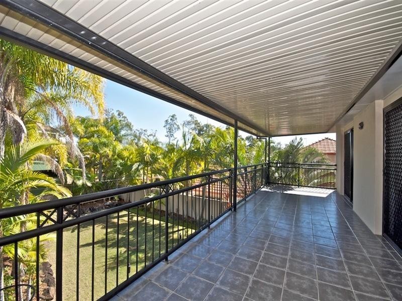 18 Hazel Court, Arundel QLD 4214