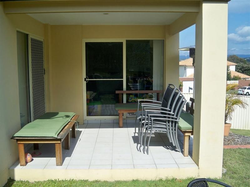 1 Mellissah Crescent, Arundel QLD 4214