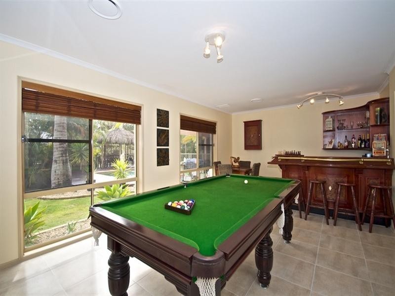 25 Hazel Court, Arundel QLD 4214