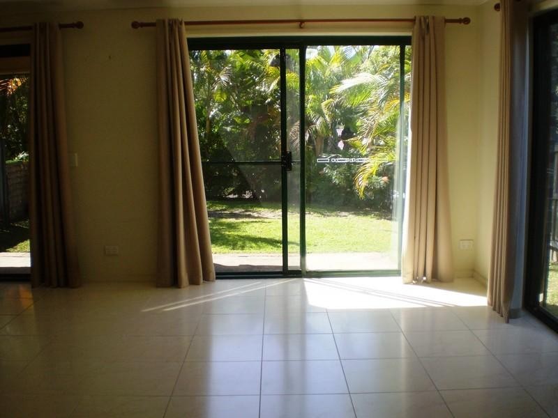 1/56 Daintree Drive, Parkwood QLD 4214