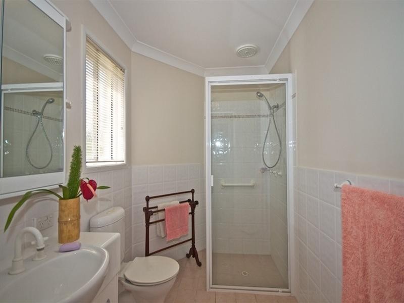 27 Christina Ryan Way, Arundel QLD 4214