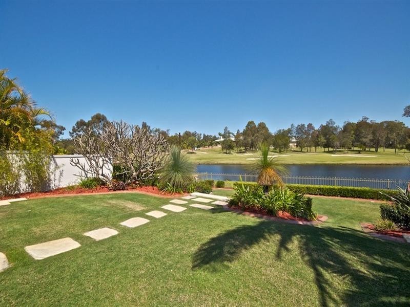 10 Steyning Court, Arundel QLD 4214