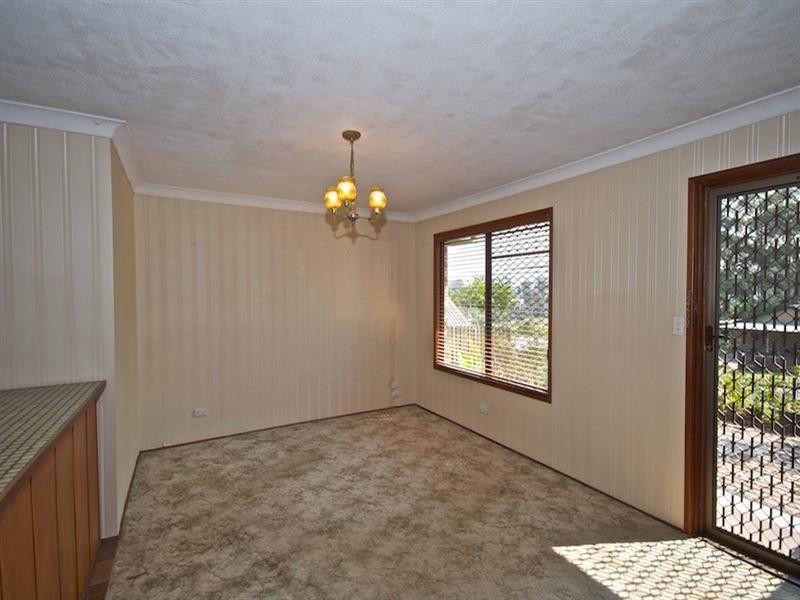 9 Theodore Place, Molendinar QLD 4214