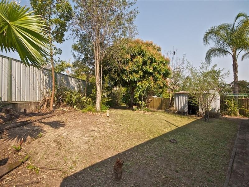 9 Theodore Place, Molendinar QLD 4214