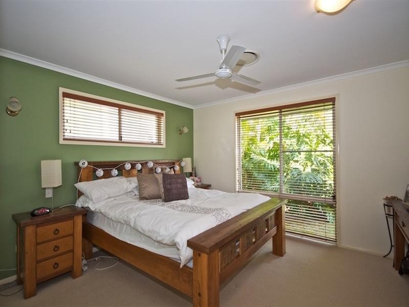 3 Worthing Court, Arundel QLD 4214