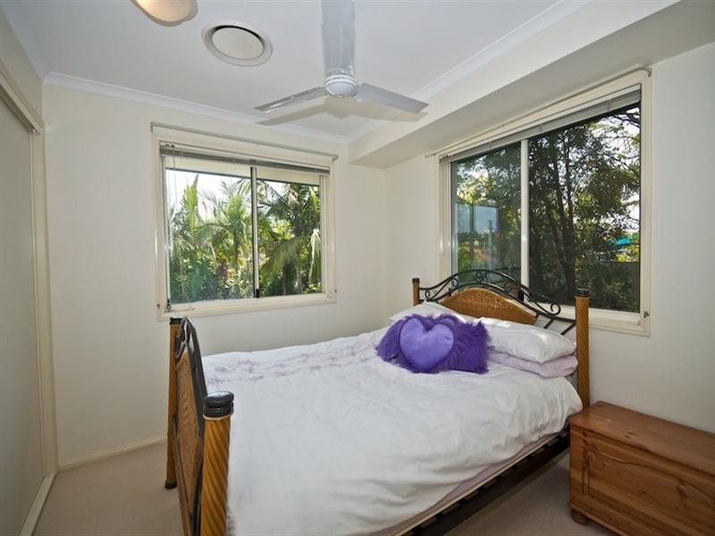 3 Worthing Court, Arundel QLD 4214