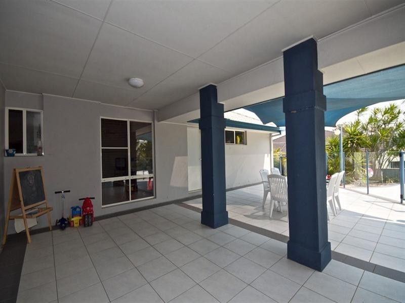 3 Worthing Court, Arundel QLD 4214