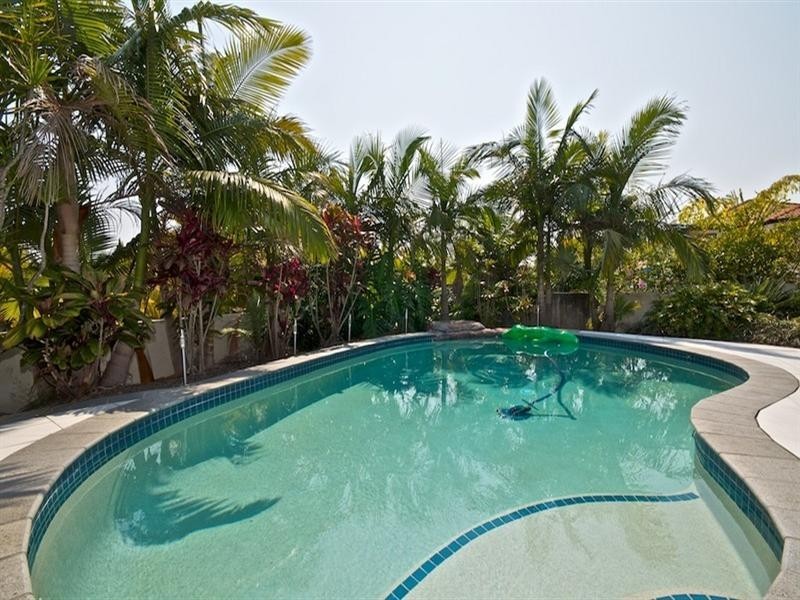 3 Worthing Court, Arundel QLD 4214