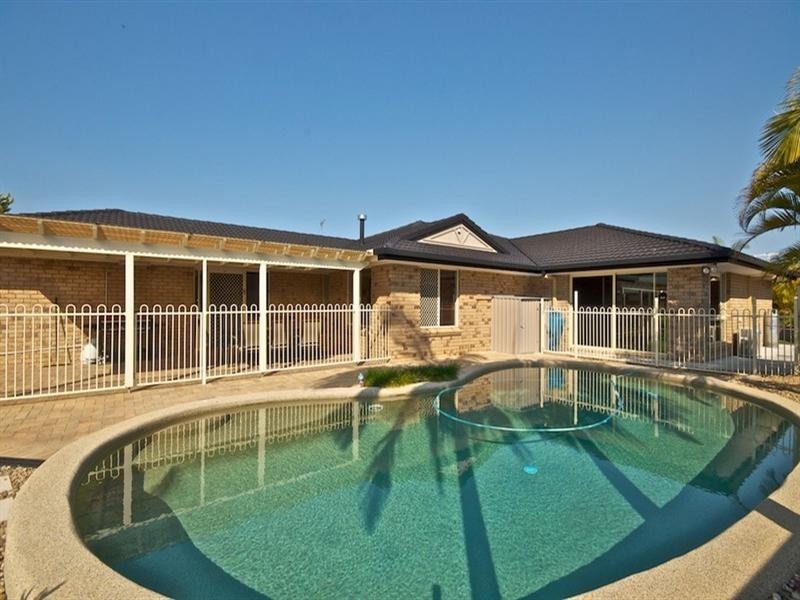 43 Inverness Way, Parkwood QLD 4214