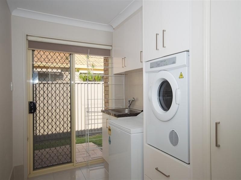 43 Inverness Way, Parkwood QLD 4214
