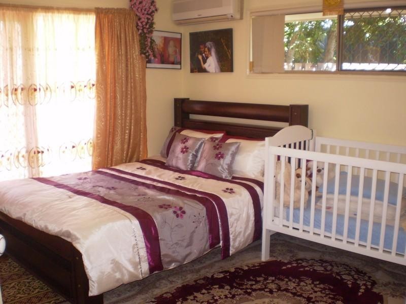 2 Strathalbyn Court, Parkwood QLD 4214