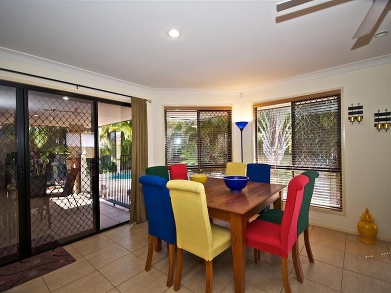 72 Arun Drive, Arundel QLD 4214