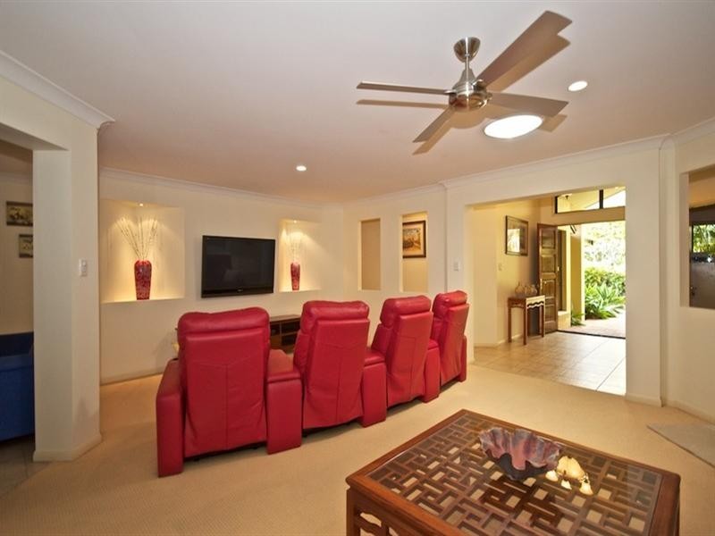 72 Arun Drive, Arundel QLD 4214