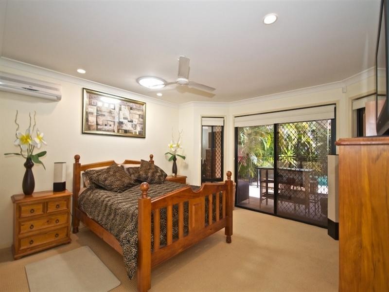 72 Arun Drive, Arundel QLD 4214