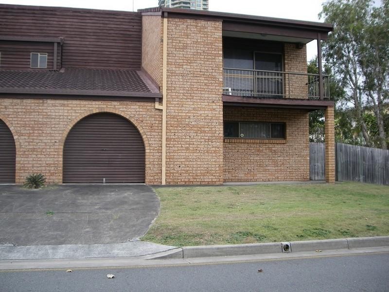 2/19 Pine Avenue, Surfers Paradise QLD 4217