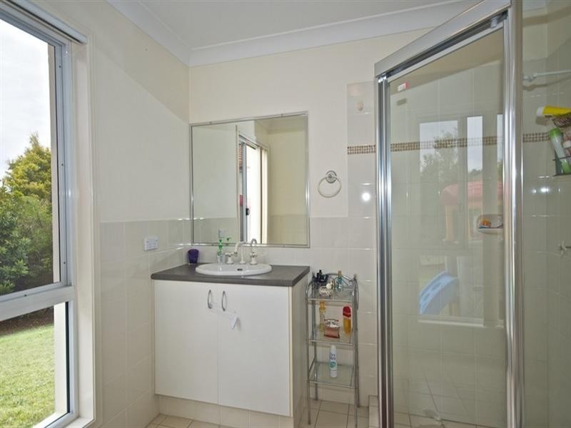 12 Respall Way, Arundel QLD 4214