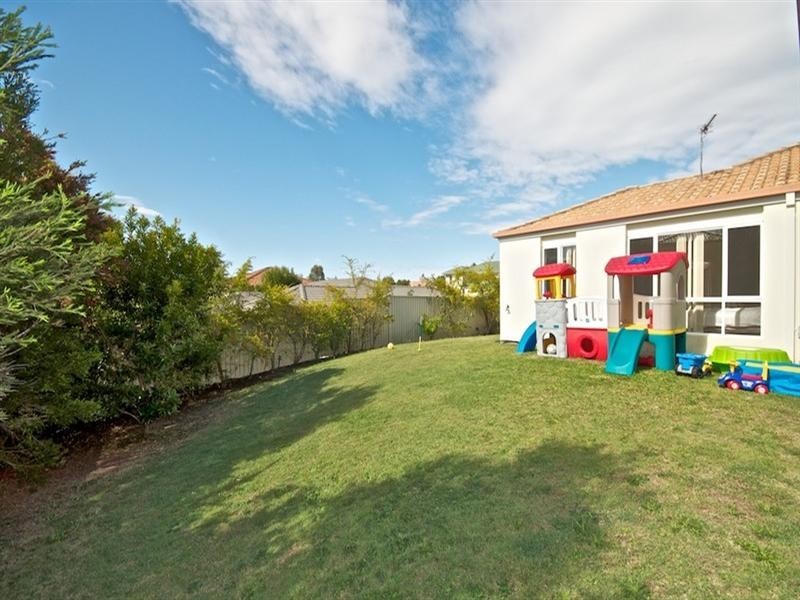 12 Respall Way, Arundel QLD 4214