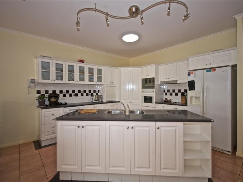 57 Arun Drive, Arundel QLD 4214