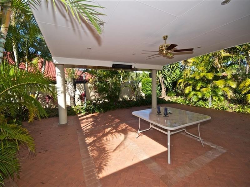 57 Arun Drive, Arundel QLD 4214