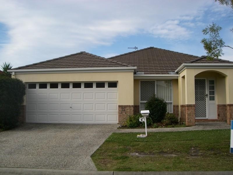 8 Leighanne Crescent, Arundel QLD 4214