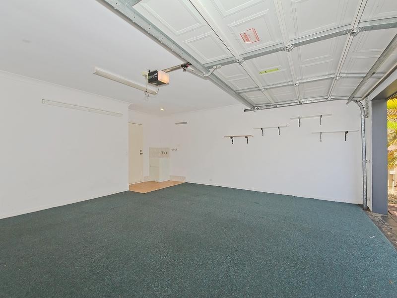 4 Oxbridge Chase, Arundel QLD 4214