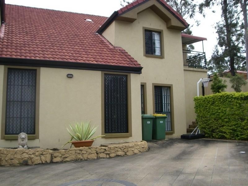 1 Chichester Drive, Arundel QLD 4214