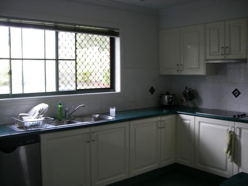 1 Chichester Drive, Arundel QLD 4214