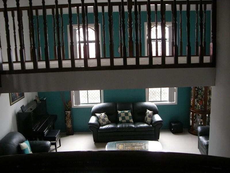 1 Chichester Drive, Arundel QLD 4214