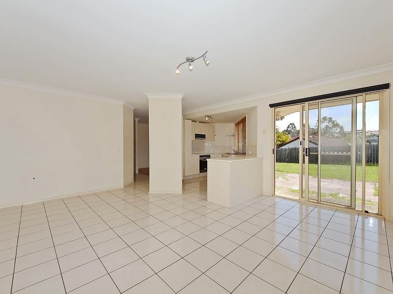 4 Woodstock Court, Parkwood QLD 4214